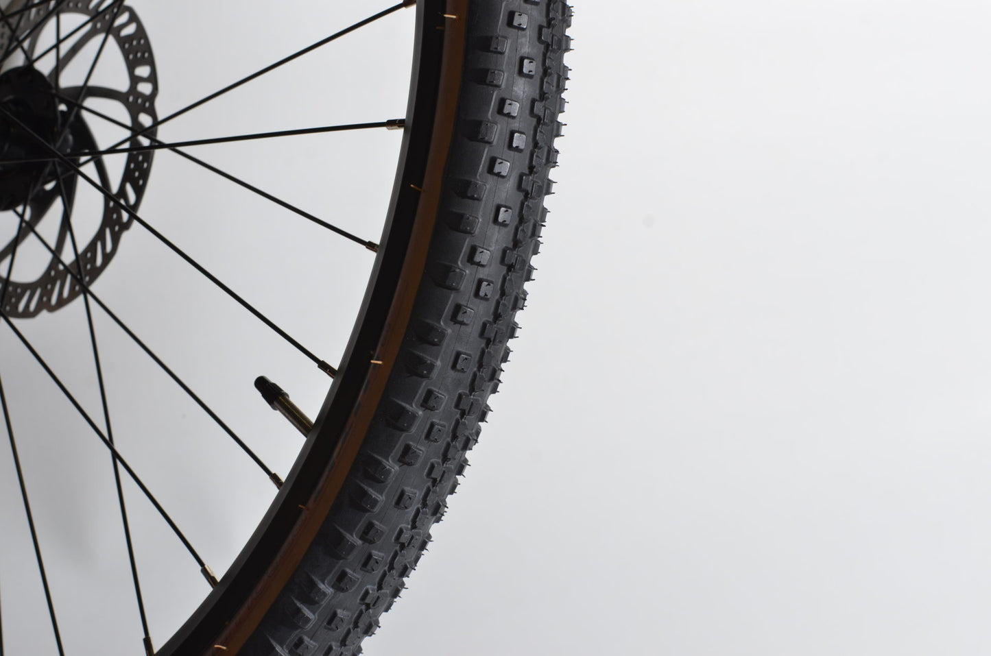 Neumático WTB Resolute 650bx42c