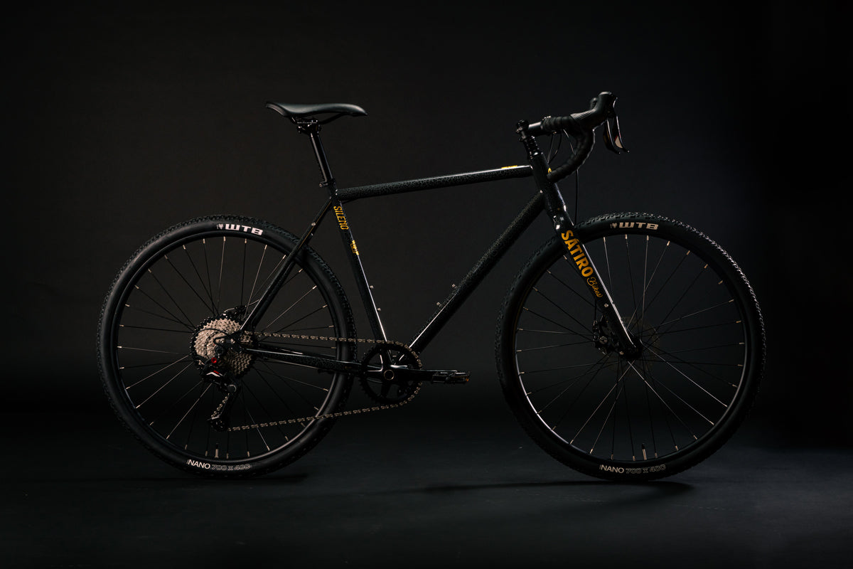 Sileno Negro Craquelado 4ta camada!